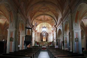 Interno della chiesa (foto di Alessandro Vecchi - 2013)